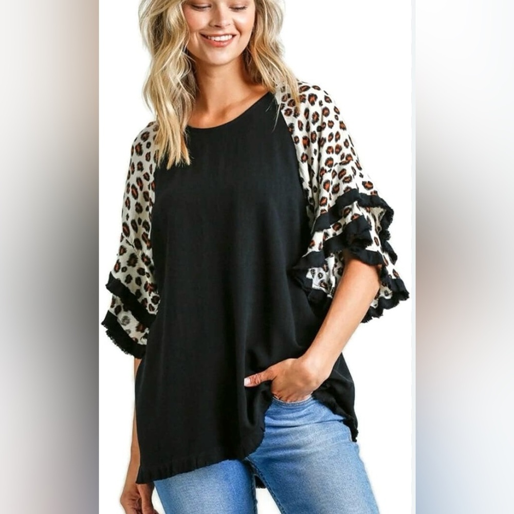 Umgee Black Tunic with Leopard Print Sleeves and a Scoop Neck